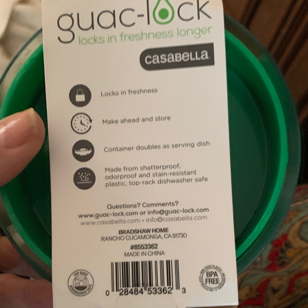 Guac-Lock Green Food Storage Container - Picture 3 of 5
